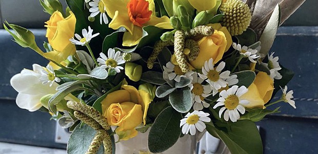 Lucie Mason Flowers Easter Bouquet Hand-tied